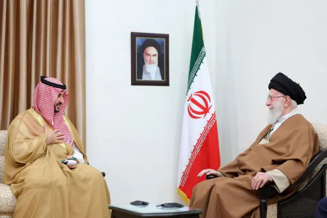 Kafofin watsa labaran Saudiyya na kallon ziyarar ministan tsaron ƙasar zuwa Iran a matsayin sabon babin ƙulla alaƙa