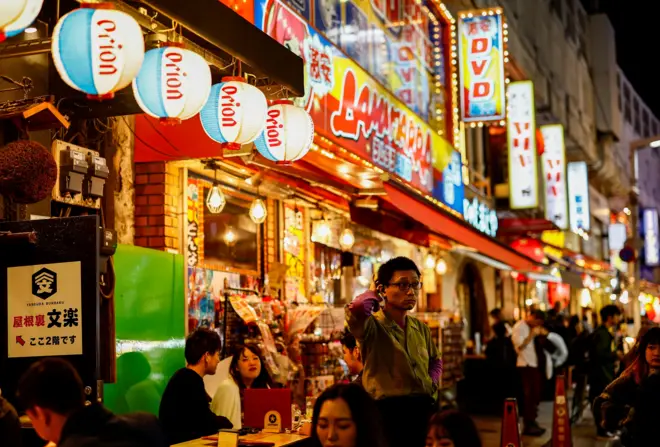 Japonya'da ekonominin daralmasında tüketimdeki azalma etkili oldu