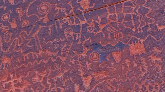 Se cree que fueron viajeros quienes les enseñaron a las tribus locales a elaborar los calendarios.