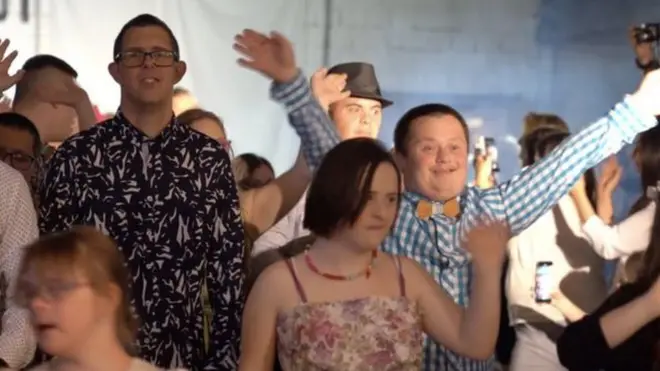 Deca sa invaliditetom često vole da budu u društvu, kažu stručnjaci