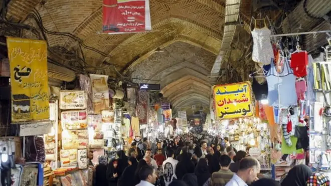 بانک مرکزی ایران از افزایش رشد اقتصادی ایران در شش ماهه اول سال جاری خبر داده است