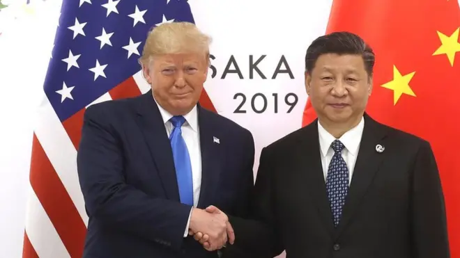Trump sigue insistiendo que su relación con el presidente chino, Xi Jinping, es muy buena, aunque reconoce que tienen "una pequeña disputa" por la cuestión comercial.