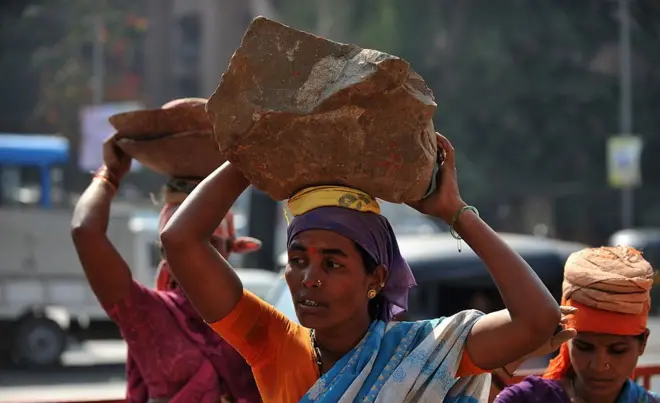 मुंबईतील कामगार ( संग्रहित छायाचित्र)