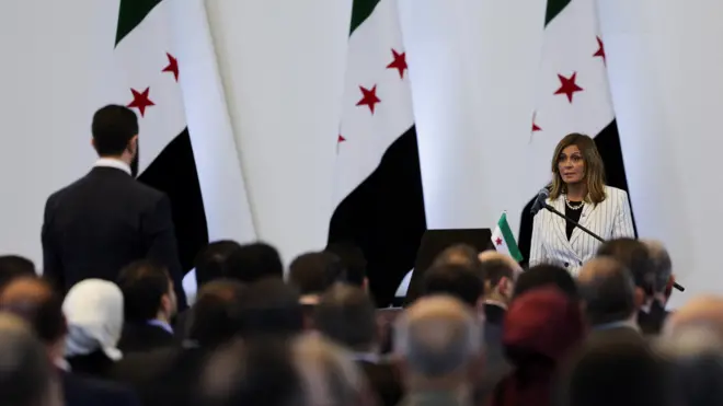 هند قبوات، وزيرة الشؤون الاجتماعية والعمل