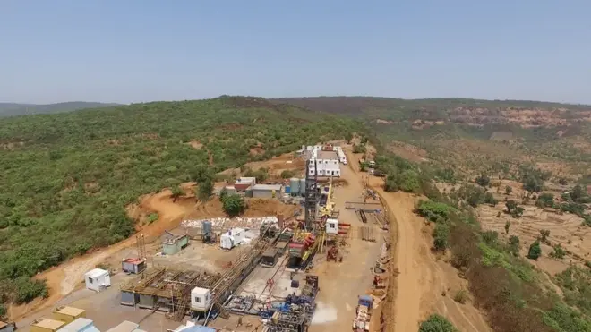 หลุมที่ลึกที่สุดในอินเดียกำลังถูกขุดบนยอดเขาในรัฐมหาราษฏระ