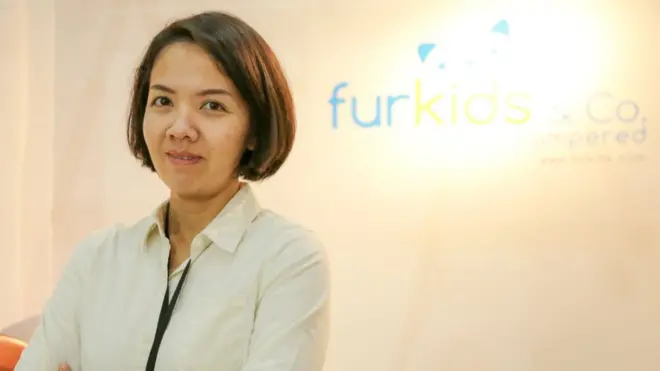 ปวีณาประเมินว่ายอดขายปีนี้คงลดลงราว 15-20% จากปีที่แล้วที่ทำรายได้อยู่ราว 7 ล้านบาท