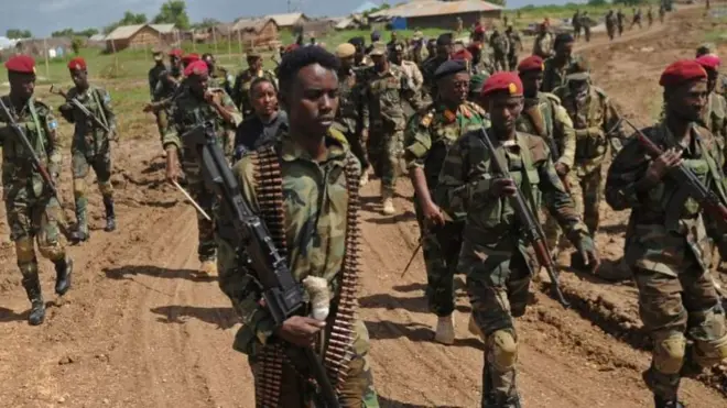 Loltootni Somaaliyaa hidhattota al-Shabaab naannolee gidduugalaa fi Kibbaa jiran irratti sakatta'insa gaggeessaa turan.