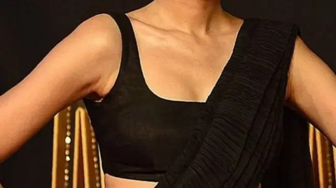 ब्लाउज़ का गला