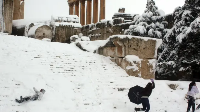 Di tahun 1960an, Departemen Purbakala Yordania mendeklarasikan Gadara sebagai situs arkeologi; sekarang sedang menunggu keputusan untuk mendapatkan status Warisan Dunia Unesco.