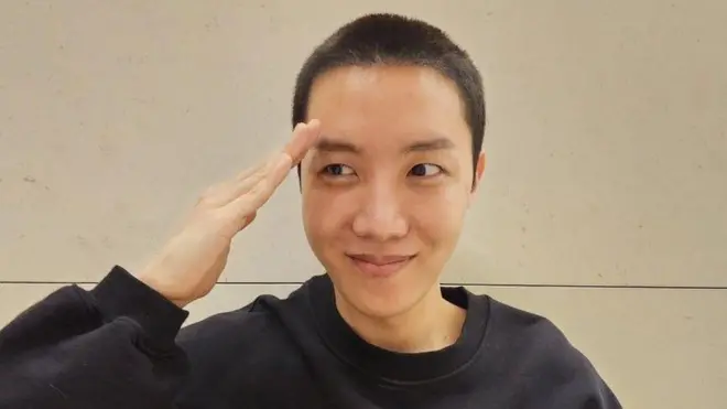 جی هوپ یکی از ستارگان معروف گروه محبوب کی‌پاپ (پاپ کُره‌ای) بی‌تی‌اس امروز پس از خداحافظی آنلاین با هوادارنش راهی خدمت سربازی شد.