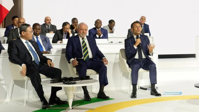 Macron fala ao ladofire strike slotLula e outros líderes mundiais