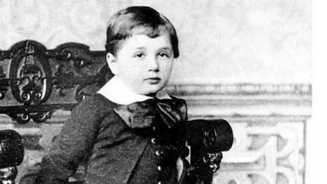 أينشتاين في طفولته