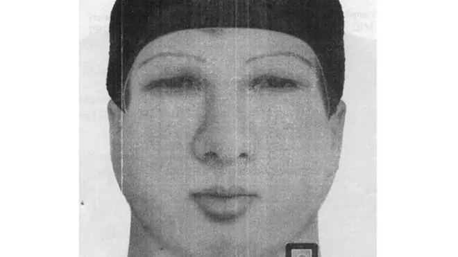 Поліція каже, що нападнику - 30-35 років