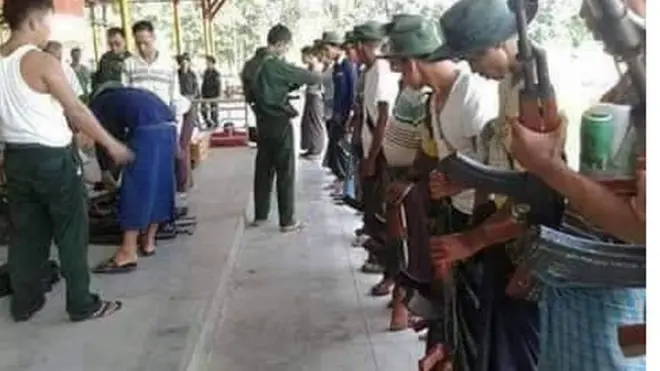 မှော်ဘီနှင့် တိုက်ကြီးမြို့နယ်ဘက်က စစ်လေ့ကျင့်ရေး သင်တန်းကို ပျူစောထီးသင်တန်းလို့ လည်း ပြောဆိုကြ