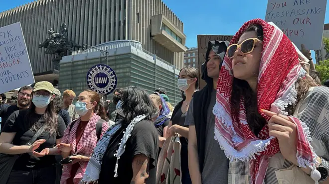 Протестующие в Колумбийском университете