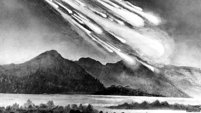 इतिहासात नोंदवल्या गेलेल्या या सर्वांत शक्तिशाली स्फोटाला 100 वर्षं उलटूनही त्याभोवतीचं गूढ अजूनही कायम आहे.