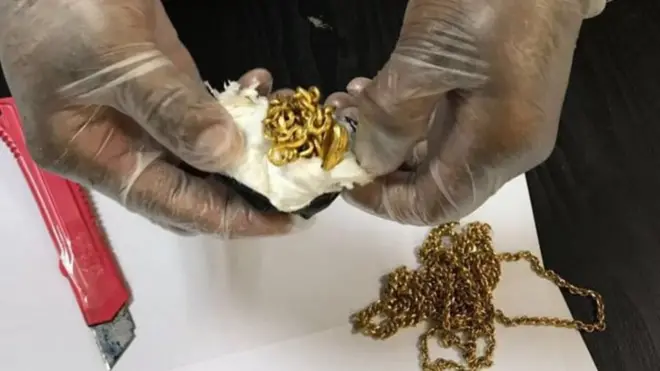 د سریلانکا ګاونډي هند کې د سرو زرو بیه معمولاً لوړه ده