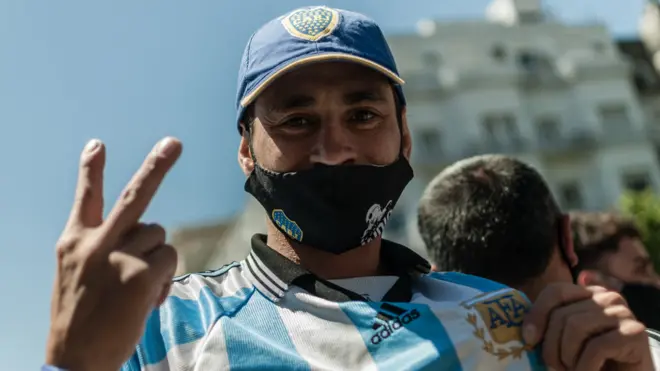 Maradona obtuvo el campeonato del mundo en 1986 y un subcampeonato en Italia 1990.