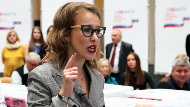 Собчак отмечает, что Путин незаконно договорился с Медведевым об уступке президентства