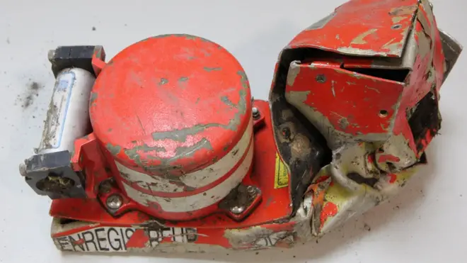 Kotak hitam pesawat Germanwings yang ditabrakkan kopilot di kawasan Alpen di Prancis.