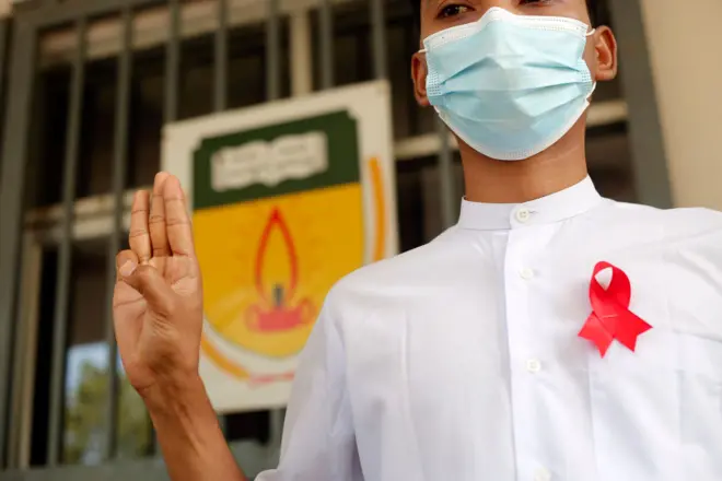 စစ်အာဏာသိမ်း၊ CDM၊ တက္ကသိုလ်ကျောင်းဆရာ