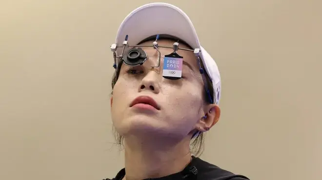 Une femme en observation