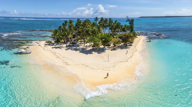 파란 바다 한가운데 무인도