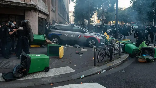 Ifẹhonuhan France