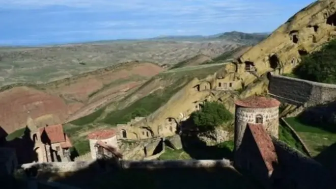 Keşikçidağ məbədi, David Qareci