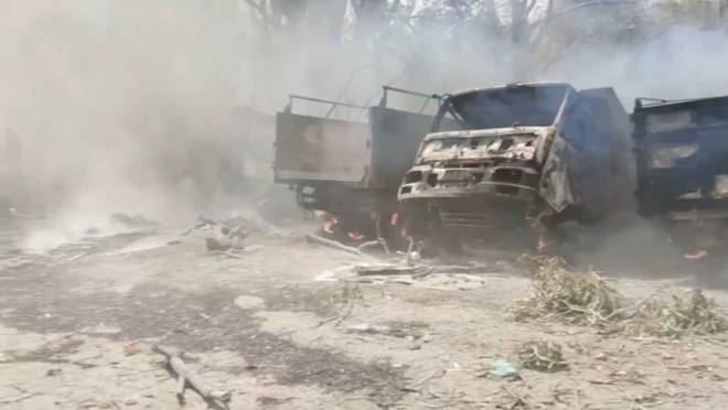 ဗုံးကြဲမှုအတွင်း ပျက်စီးသွားတဲ့ကားတွေလို့ဆို