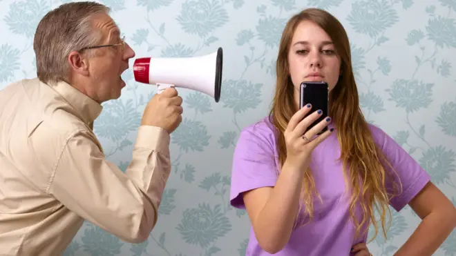 تقول يونيسيف إن على الآباء اختيار لحظة مناسبة للتحدث إلى أطفالهم