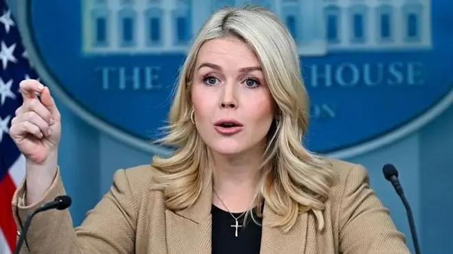 د سپینې ماڼۍ رسنیزې څانګې سکرتره وايي، ولسمشر ټرمپ وضعیت له نژدې څاري