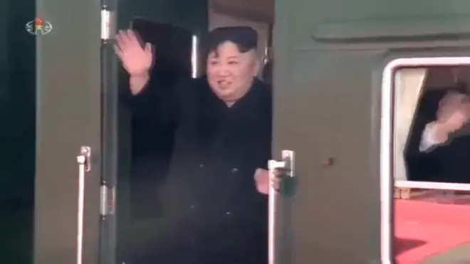 Ким Чен Ын отправляется на встречу с Трампом.