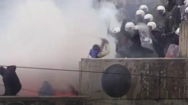 Sukob policije i demonstranata