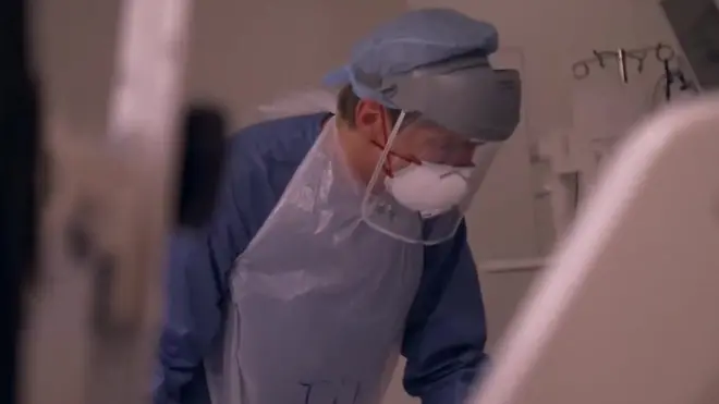 داخل وحدة العناية الفائقة لمحاربة فيروس كورونا
