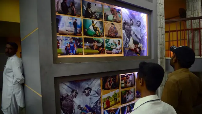 ’حکومت بیرونی مواد صرف بالی وُڈ تک ہی محدود نہیں رکھنا چاہتی‘