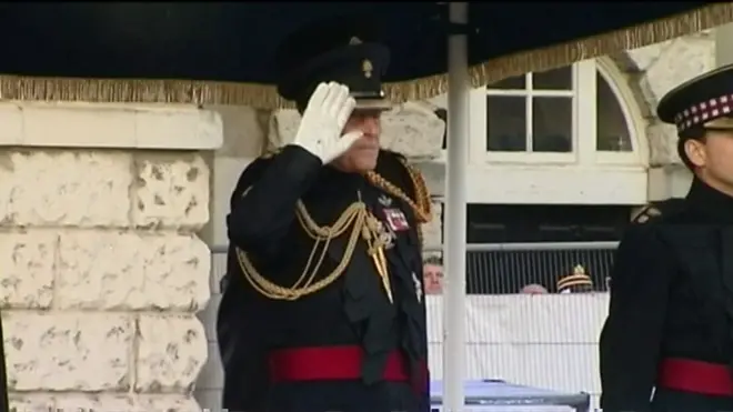 Герцог Эдинбургский отходит от дел