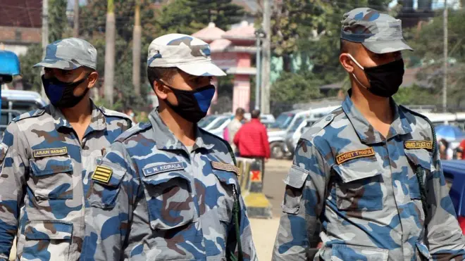 सशस्त्र प्रहरी