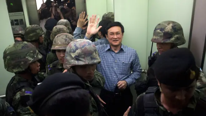 จาตุรนต์ถูกทหารเข้าจับกุม ภายหลังแถลงจุดยืนต่อต้านการรัฐประหารของ คสช. ซึ่งเป็นหนึ่งในสาเหตุที่นำไปสู๋การยกเลิกพาสปอร์ต