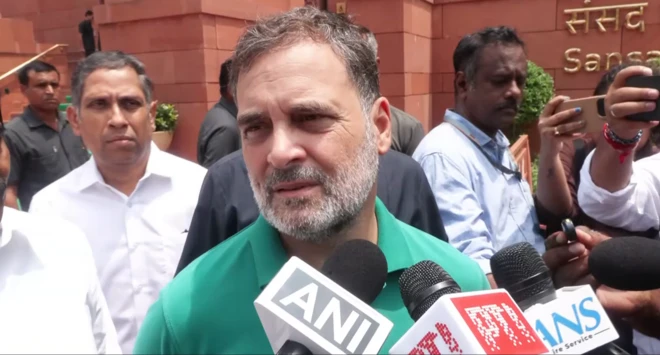 राहुल गांधी