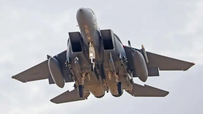 एफ़-15 विमान