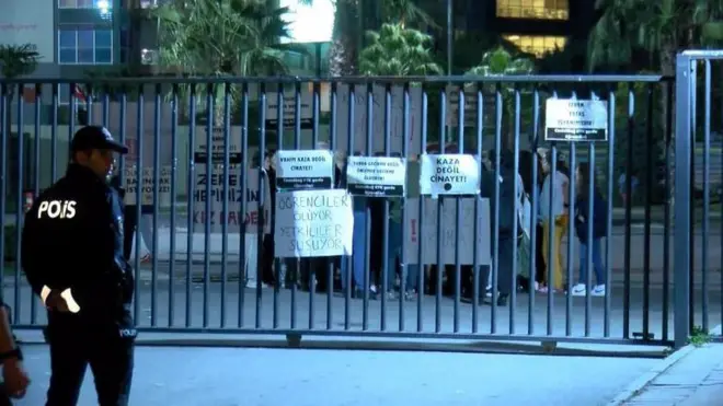 KYK yurdunda asansör kazası protestoları 