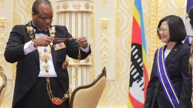 Rais wa Taiwan (kulia) alizuru Swaziland mapema mwaka huu