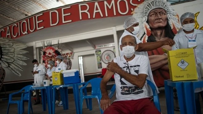 Embora a vacinação contra a covid-19 tenha avançado bastante, cerca375betum terço da população brasileira segue desprotegida