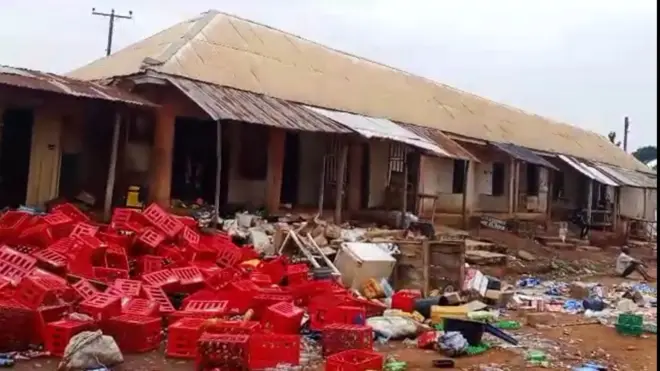 Ụlọahịa nwunye Emmanuel ndị ntorobịa lara n'iyi n'Okwu Uratta