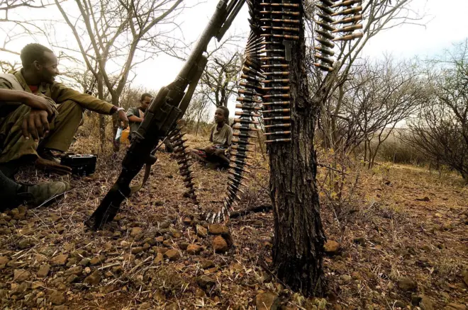 Ilmo ka yimid tuulo oo waqti la qaadanaya cutub ka tirsan Jabhadda ONLF oo dhowaan u soo guurtay aaggaas, sawir la qaaday 23-kii Febraayo, 2009