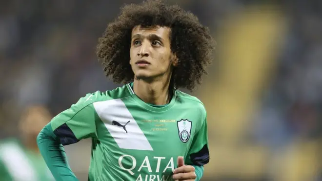 "Saya suka melihat Zinedine Zidane bermain, dia membuat sepak bola terlihat begitu sederhana," kata Abdulrahman kepada FourFourTwo. "Saya ingin mencoba meniru apa yang saya lihat darinya di lapangan."