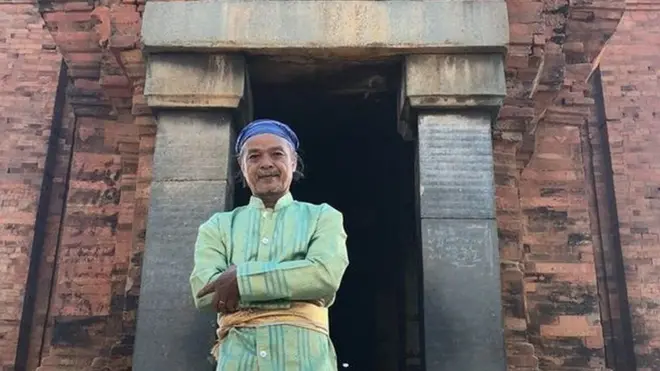 ઇનરા સારાએ ચમ સમુદાયના કવિઓની કવિતાઓ શોધી કાઢીને તેનો સંગ્રહ પ્રકાશિત કર્યો છે