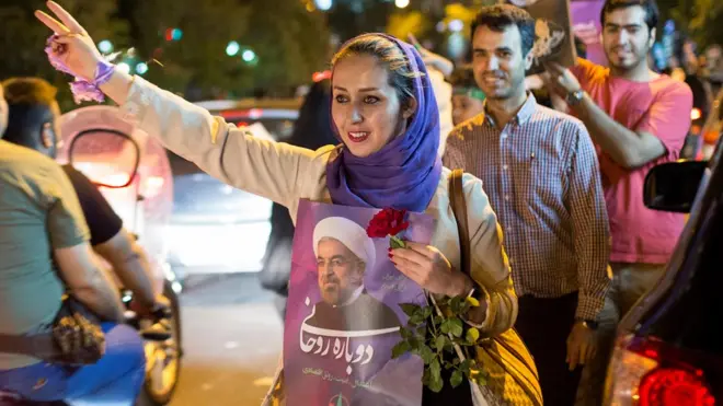 رسمي شمېرې ښيي په رای اچونه کې د خلکو د ګډون کچه ۷۱ سلنه وه.