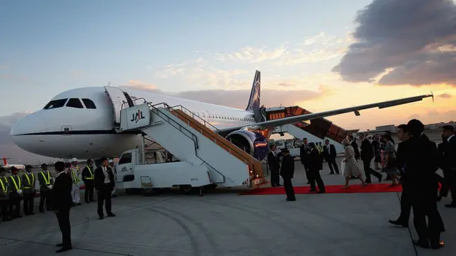 د رپوټ پربنسټ، دغه کس نه و توانېدلى چې لېږدولي هيروين په هند کې وپلوري، نو غوښتل يې بېرته په خپلې گېډې کې يې افغانستان ته ولېږدوي. خو په هوايي ډگر کې يې روغتيا هغه مهال خرابه شوه چې د "کام اېر" په يوه الوتکه کې سپور د الوتنې په نتظار و.